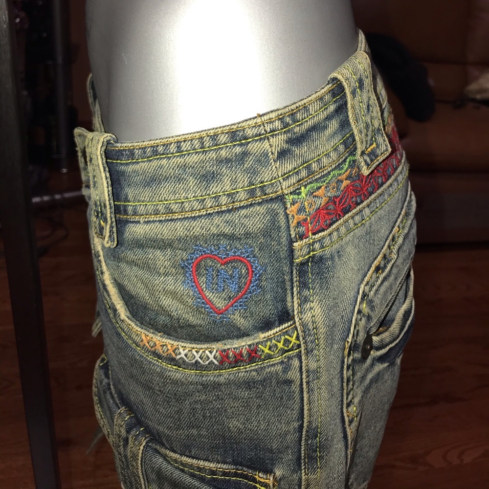 Capri Jeans - Picture 7 of 8